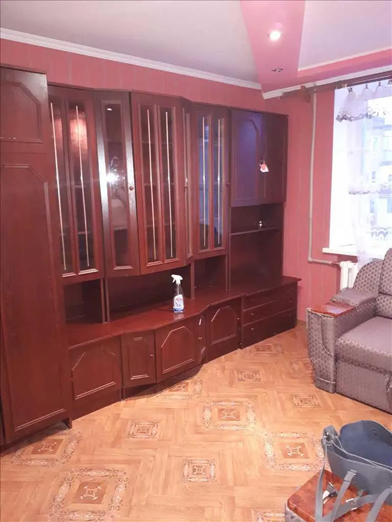 Кімната в гуртожитку, біля зупинки! | Приват житло