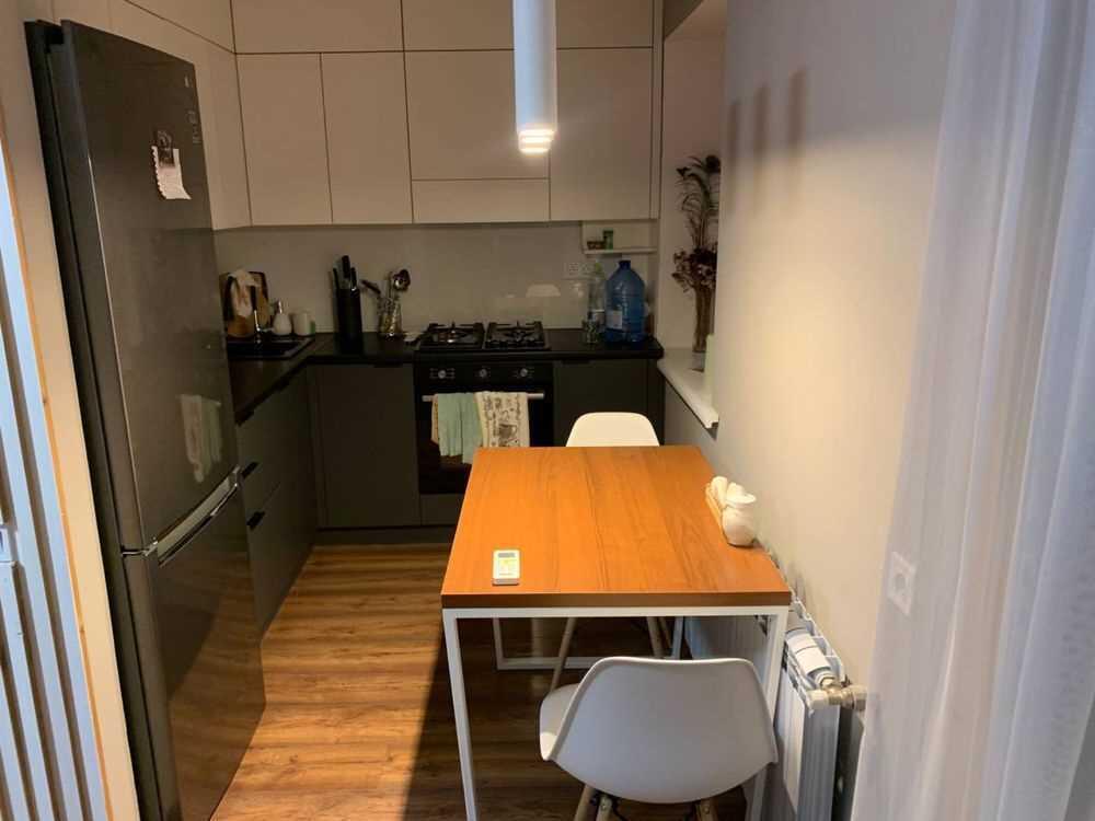 Двокімнатна квартира неподалік ТРЦ 