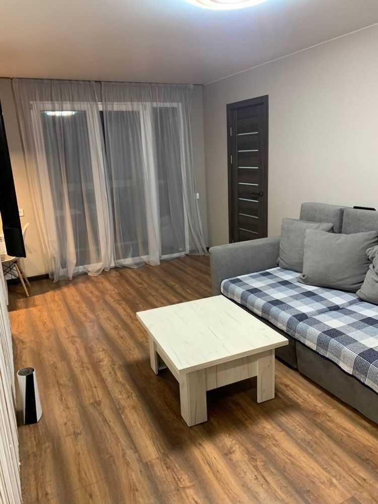 Двокімнатна квартира неподалік ТРЦ 