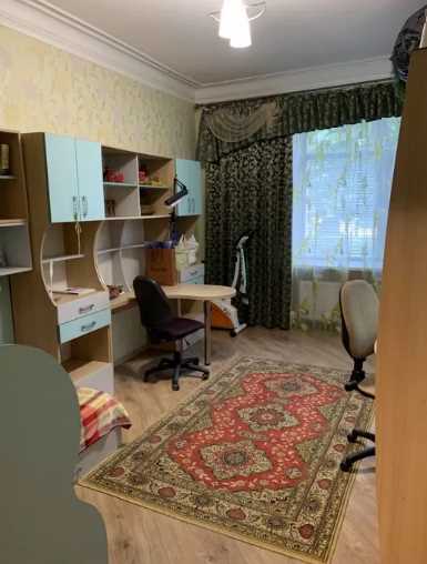 Продаж сталінки з гаражем на Браїлках | Приват житло