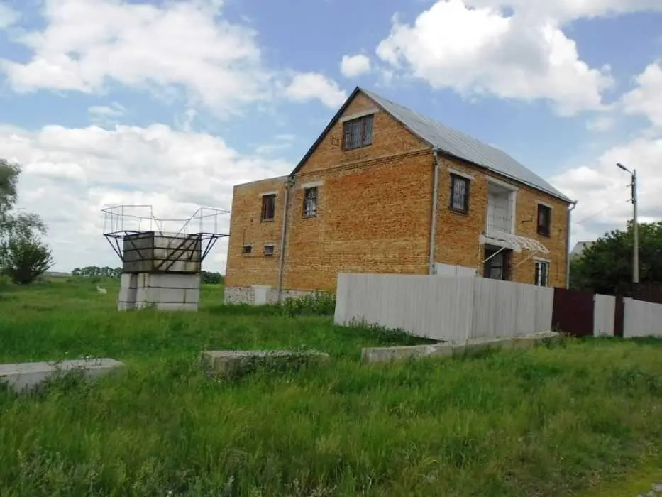 Продається чудовий будинок 25 км від м.Полтава | Приват житло