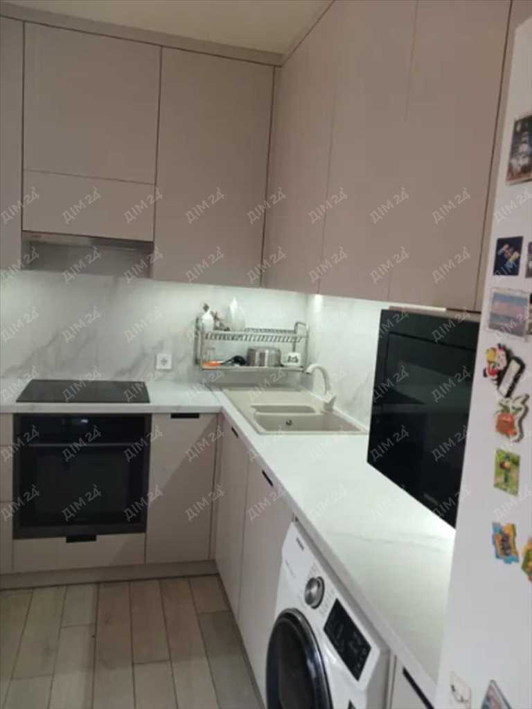 Будинок з євроремонтом на Розсошенцях | Приват житло