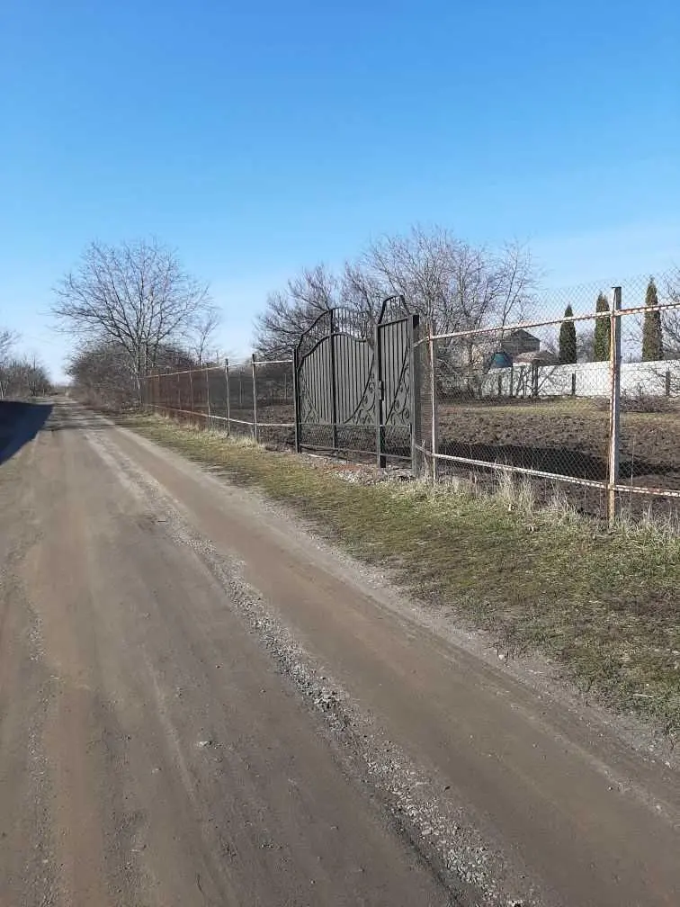Земельна ділянка під забудову в мальовничому місці у с.Супрунівка. | Приват житло