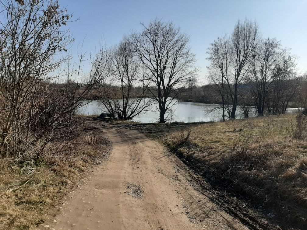 Земельна ділянка під забудову в мальовничому місці у с.Супрунівка. | Приват житло