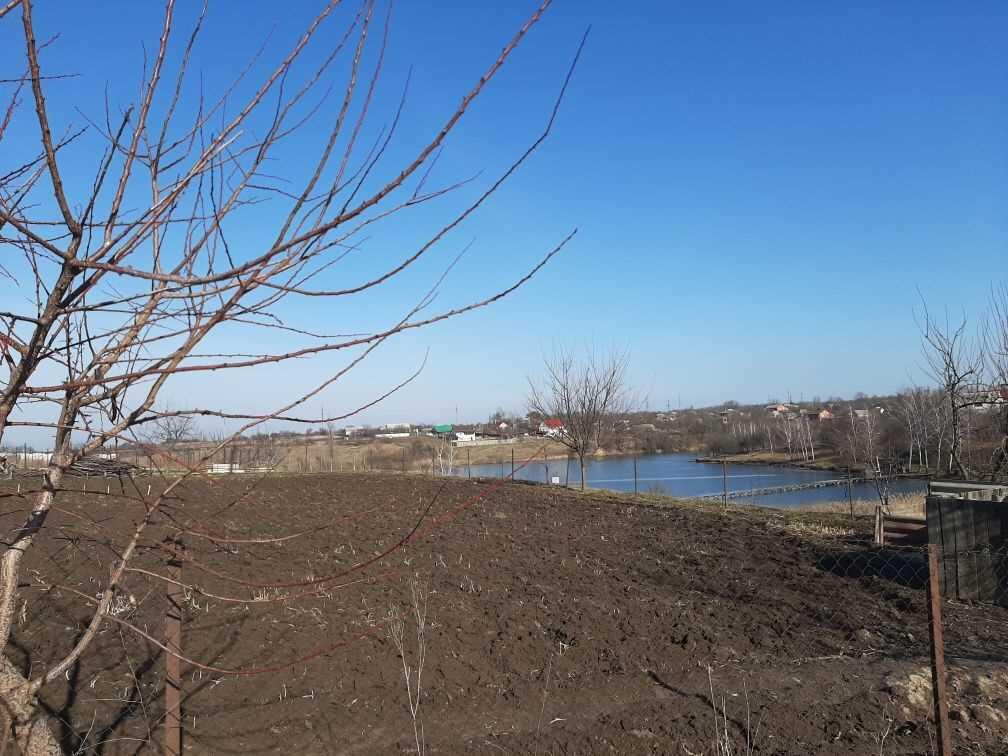 Земельна ділянка під забудову в мальовничому місці у с.Супрунівка. | Приват житло