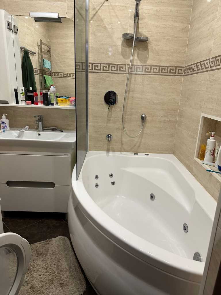 Квартира з індивідуальним опаленням у центрі міста з ремонтом! | Приват житло