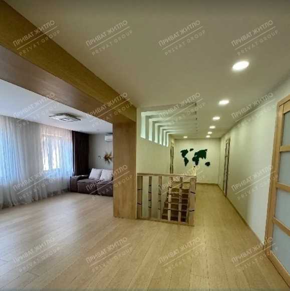 Пропонуємо 2 поверховий будинок  в районі ГРЛ | Приват житло