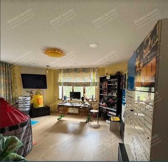 Пропонуємо 2 поверховий будинок  в районі ГРЛ | Приват житло