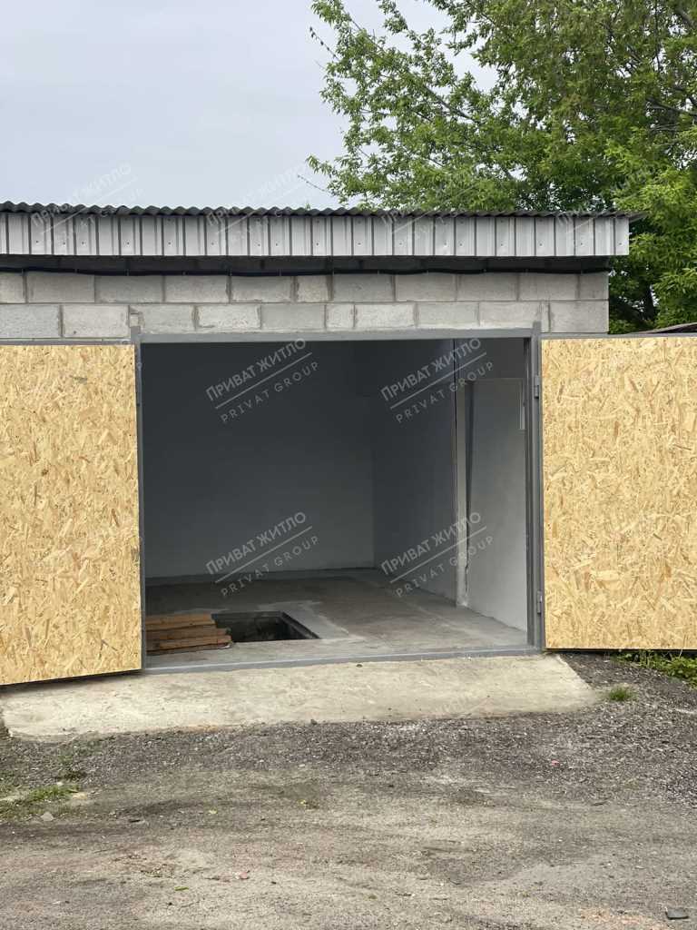 Добротний гараж в р-н Макдональдса! | Приват житло