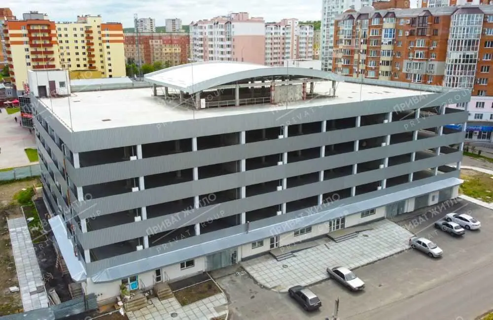 Продаж паркомісця в м. Полтава на Леваді.
 | Приват житло