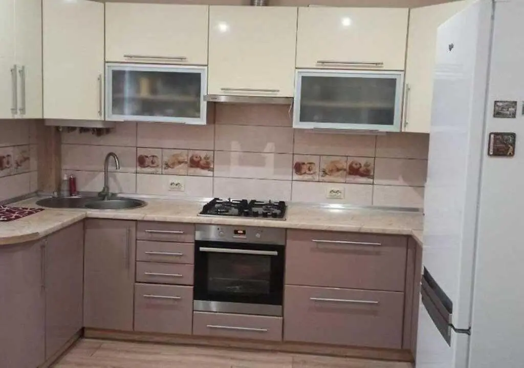 Просторий будинок в тихому місці | Приват житло