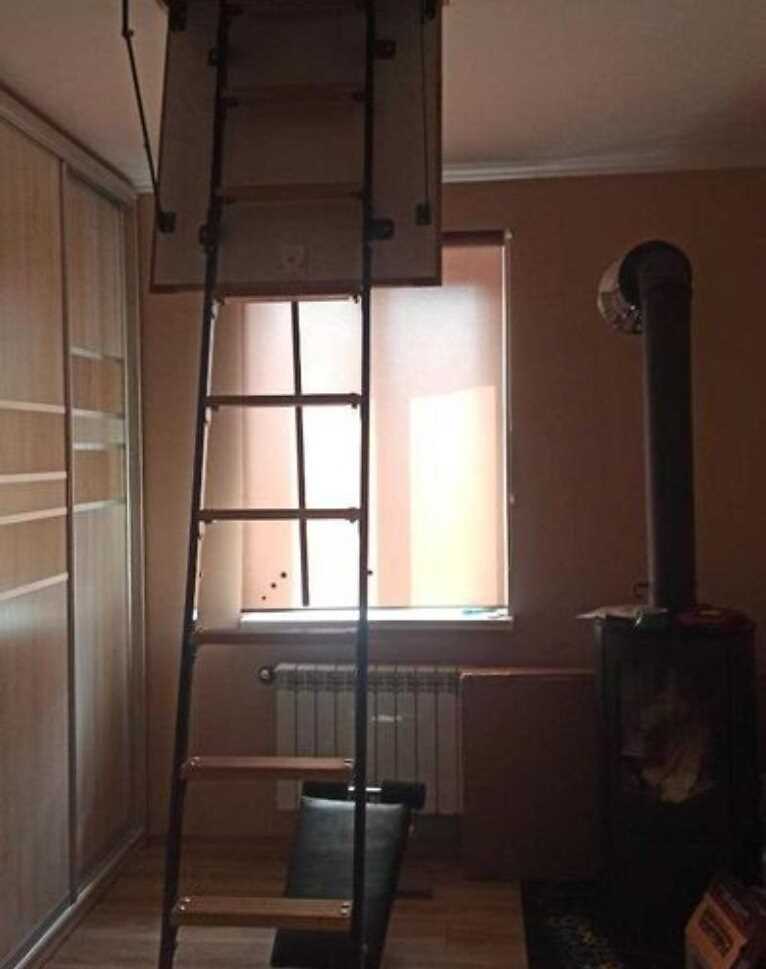 Просторий будинок в тихому місці | Приват житло