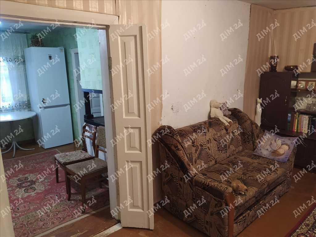 Окремий будинок з  власним ставком. | Приват житло