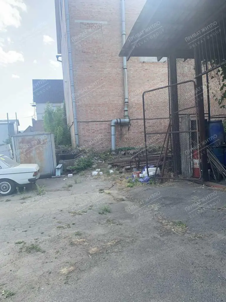 Продаж виробничої бази в Шевченківському районі, м. Полтава
 | Приват житло