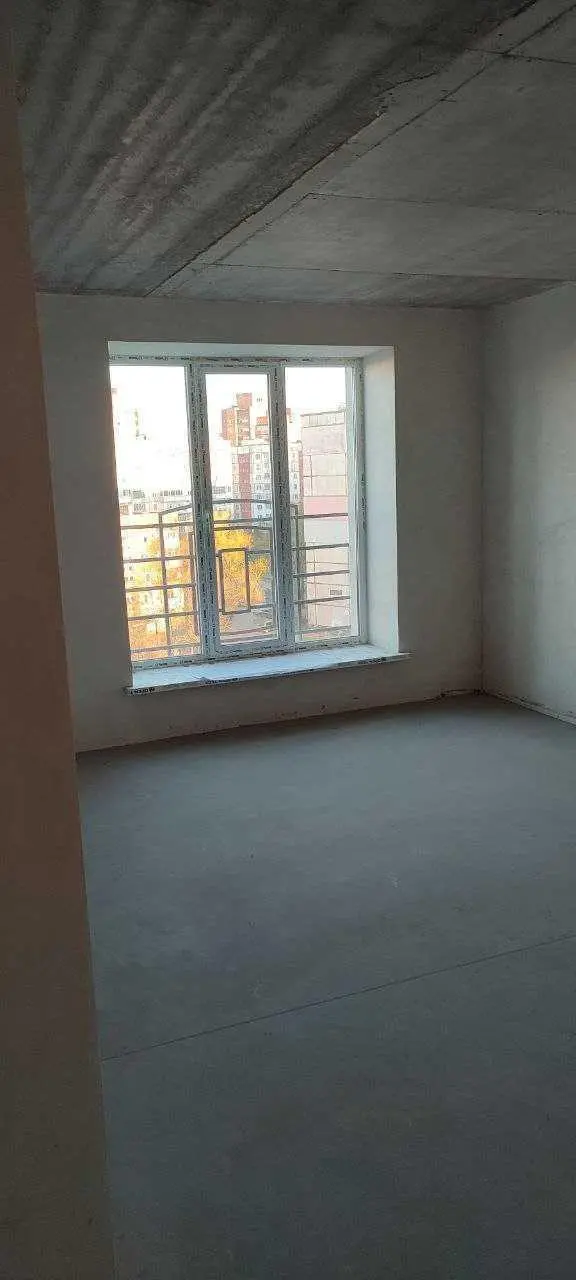 Дворівнева трикімнатна квартира в новобудові, Сади-2 | Приват житло