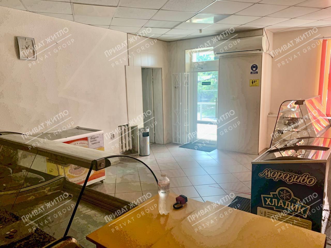 Продається нежитлове приміщення з готовим бізнесом на Леваді. | Приват житло