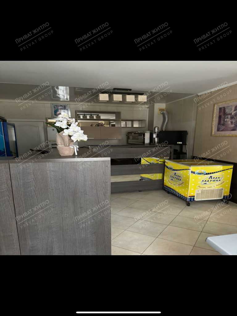 Продається нежитлове приміщення з готовим бізнесом на Леваді. | Приват житло