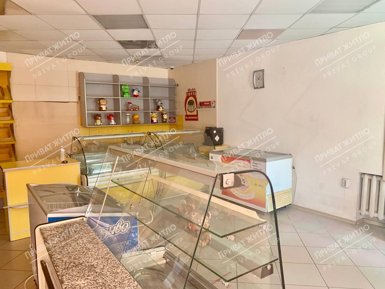 Продається нежитлове приміщення з готовим бізнесом на Леваді. | Приват житло