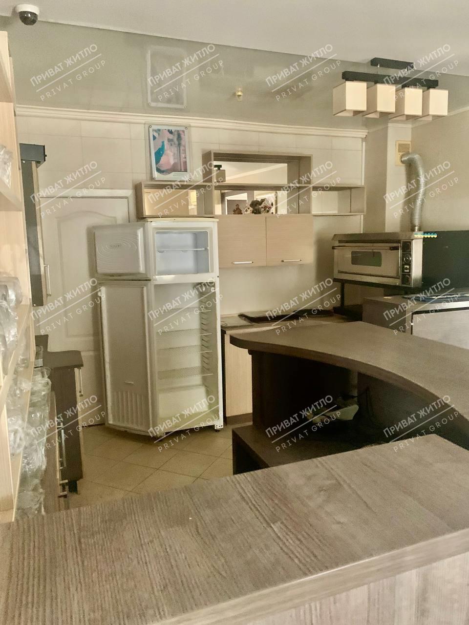 Продається нежитлове приміщення з готовим бізнесом на Леваді. | Приват житло