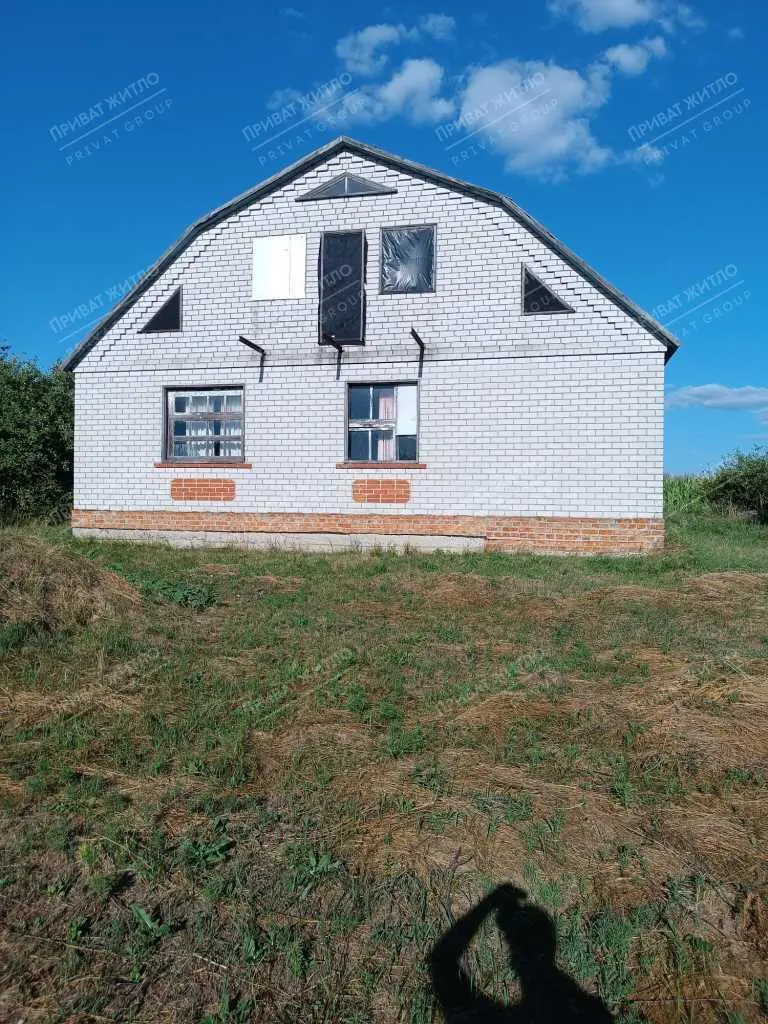 Продаж будинку у  Вацях  | Приват житло