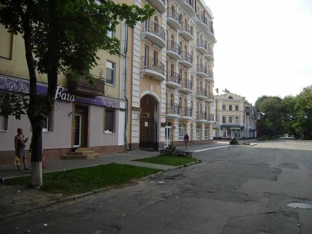 Продаж нежитлового приміщення в самому серці Полтави на вулиці Юліана Матвійчука. | Приват житло