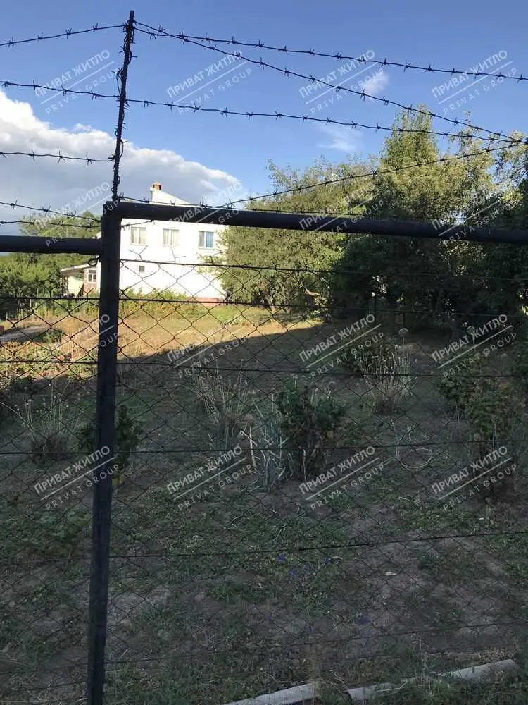 Продаж ділянки на Червоному шляху | Приват житло
