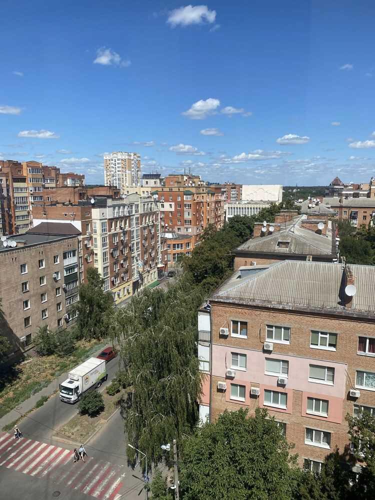 Видова 3-кімнатна квартира в Центрі | Приват житло