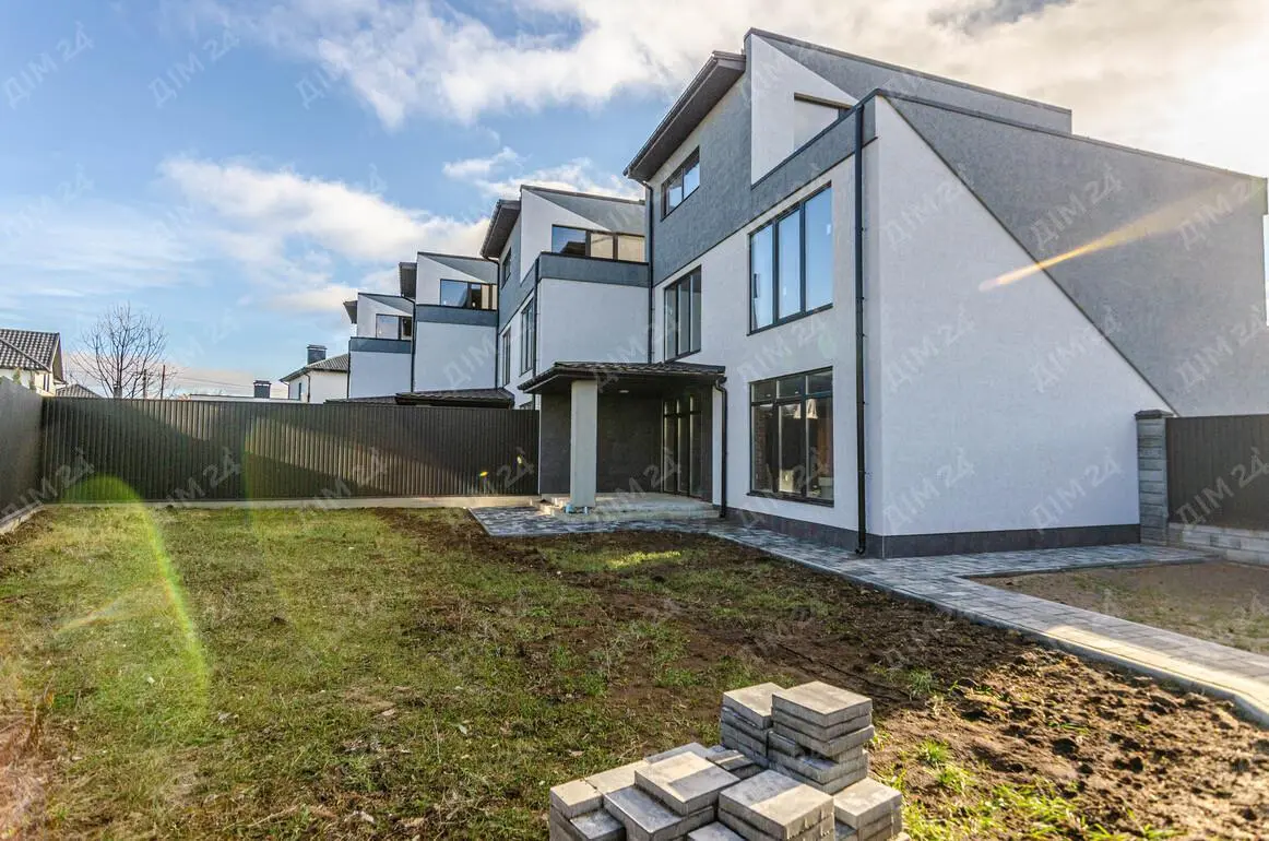 Новий рівень комфорту в Полтаві, таунхаус введений в експлуатацію | Приват житло