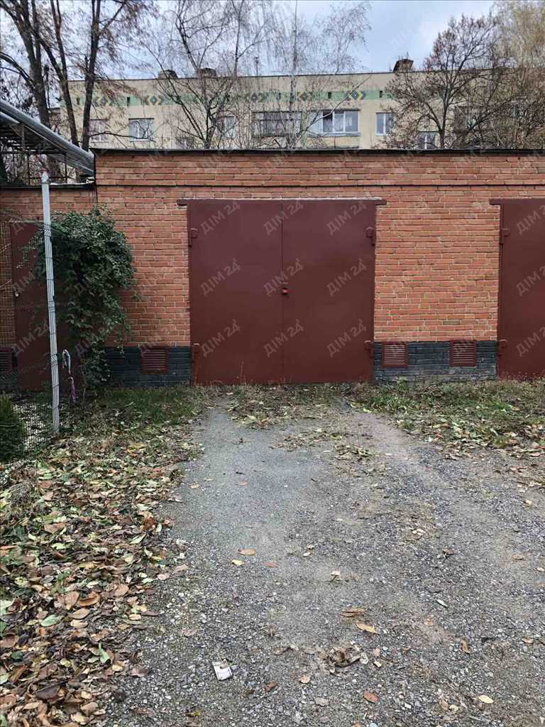 Добротний гараж на Лідова!  | Приват житло