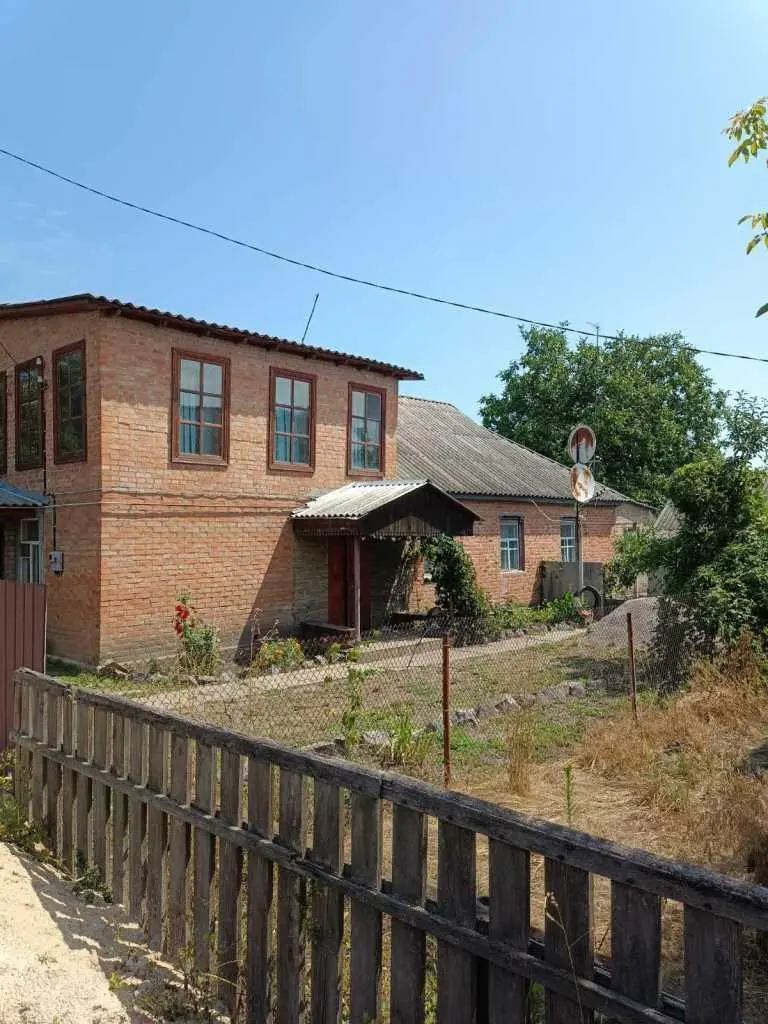 Гарний будинок в селі Руденківка Новосанжарського району | Приват житло