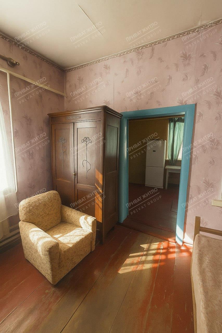 Бюджетна частина будинку на Подолі.  | Приват житло