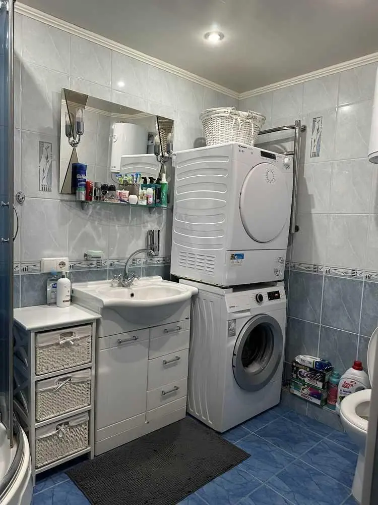 У продажі 2-х кімнатна квартира р-н Алмазний | Приват житло