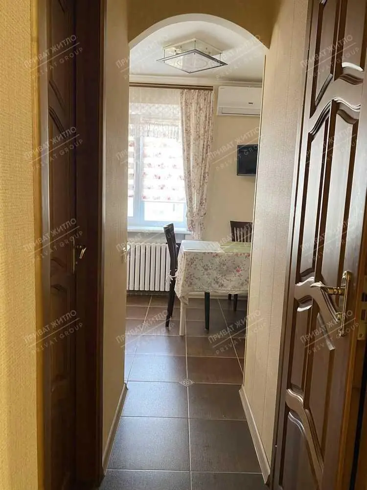 Продаж 2 кімнатної квартири з гарним ремонтом  | Приват житло