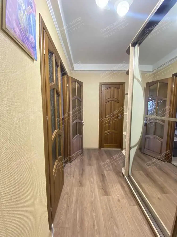 Продаж 2 кімнатної квартири з гарним ремонтом  | Приват житло