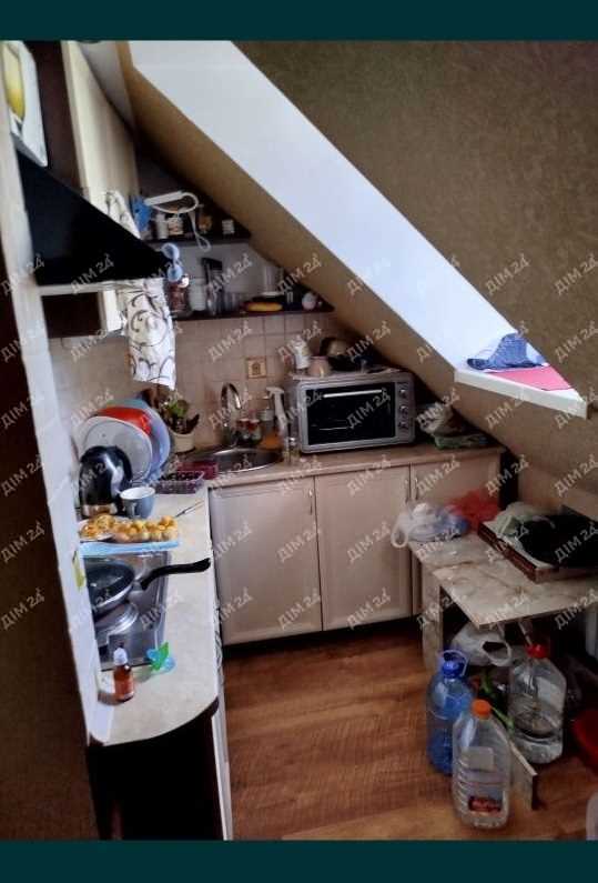 Частина будинку на Подолі! | Приват житло