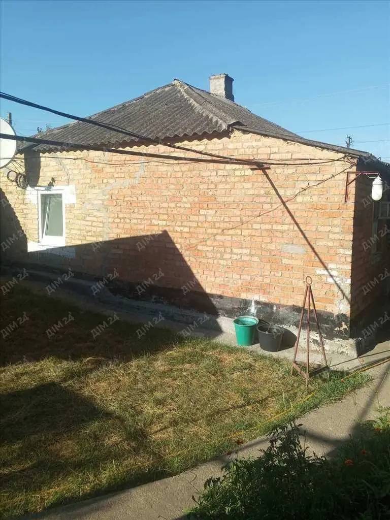 Будинок із земельною ділянкою в центрі Диканьки | Приват житло