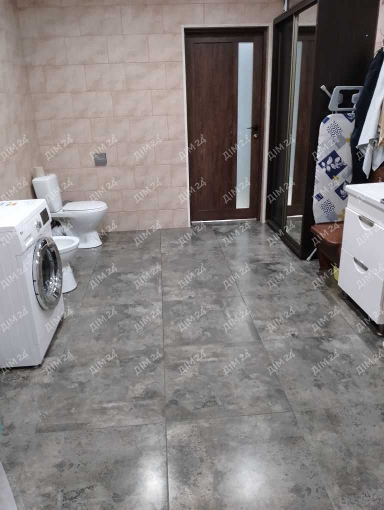 Просторий будинок в мальовничому місці Полтави – ваш ідеальний дім! | Приват житло