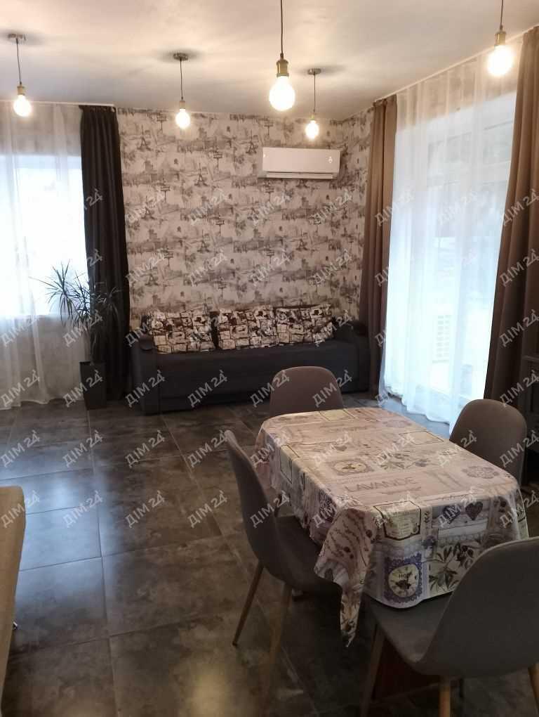 Просторий будинок в мальовничому місці Полтави – ваш ідеальний дім! | Приват житло