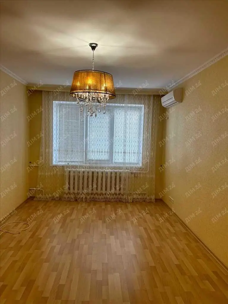 Трикімнатна квартира в Карлівці | Приват житло