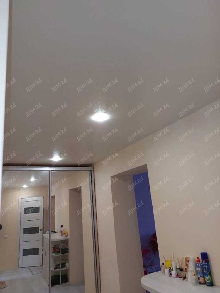 Сучасна двохкімнатна квартира в Карлівці | Приват житло