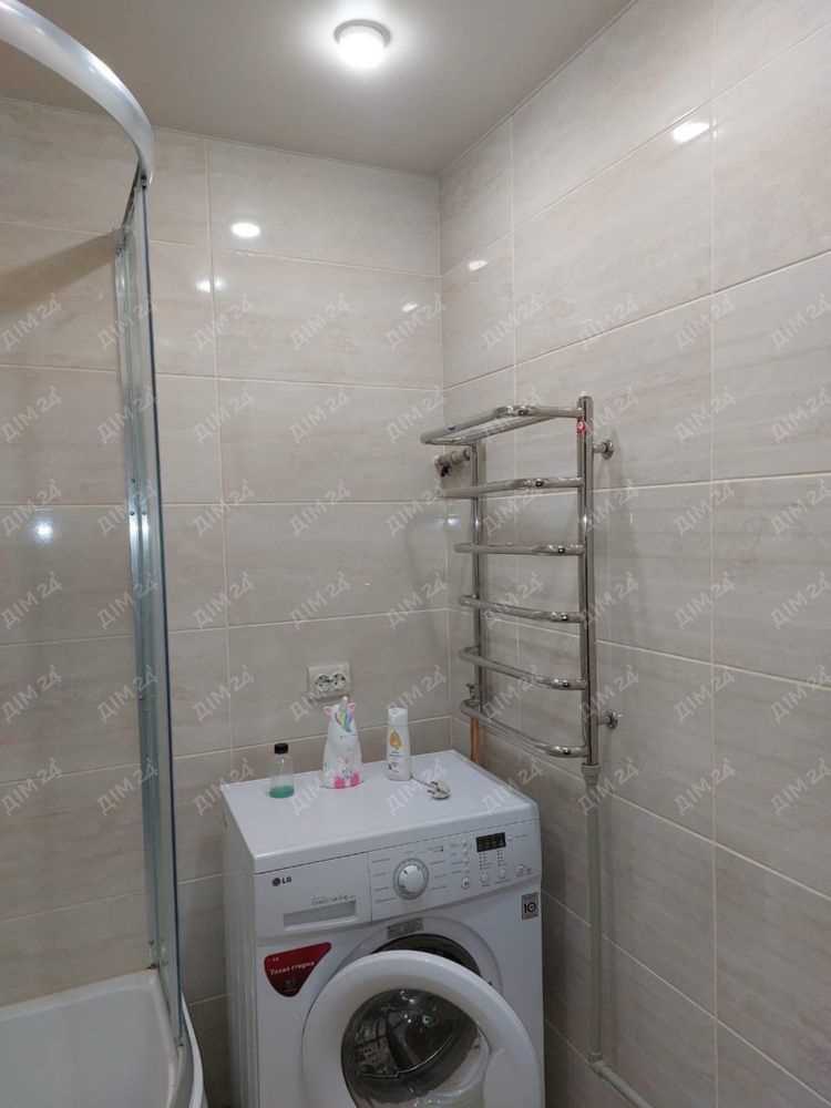 Сучасна двохкімнатна квартира в Карлівці | Приват житло