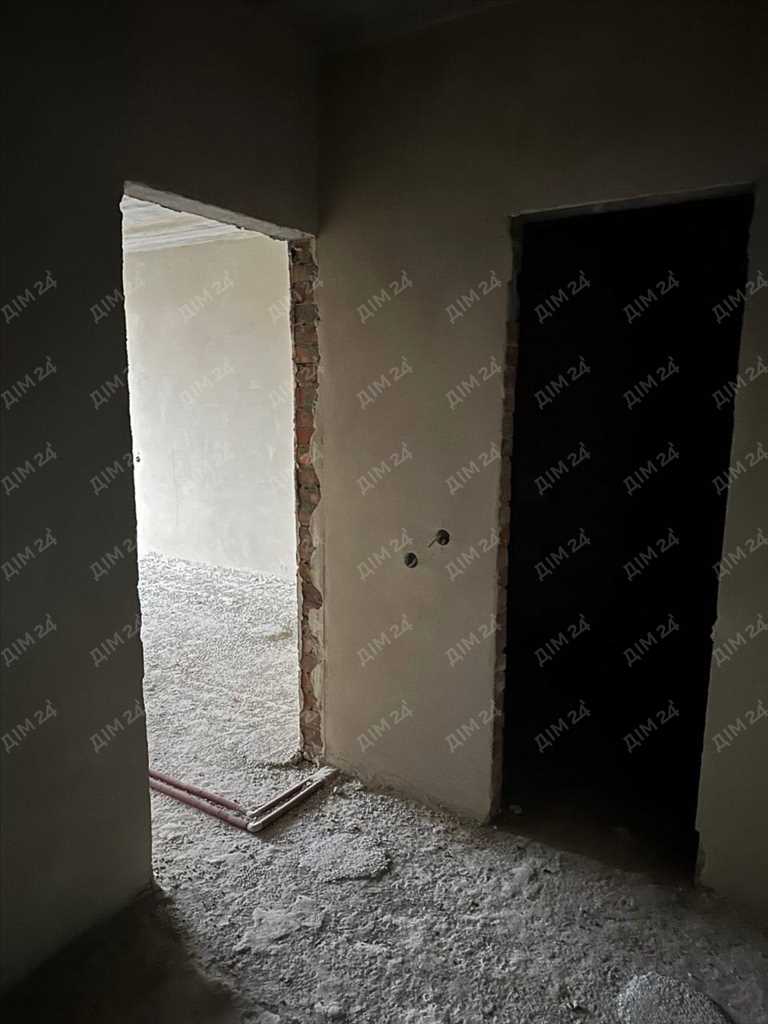 Простора квартира в новобудові. | Приват житло