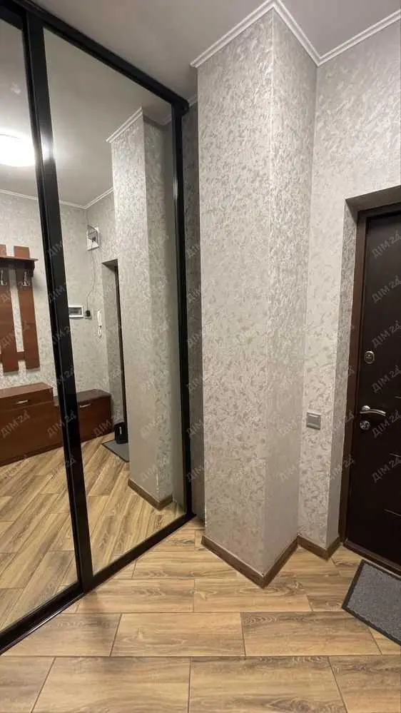 Трикімнатна квартира на Розсошенцях в ЖК Садовий | Приват житло