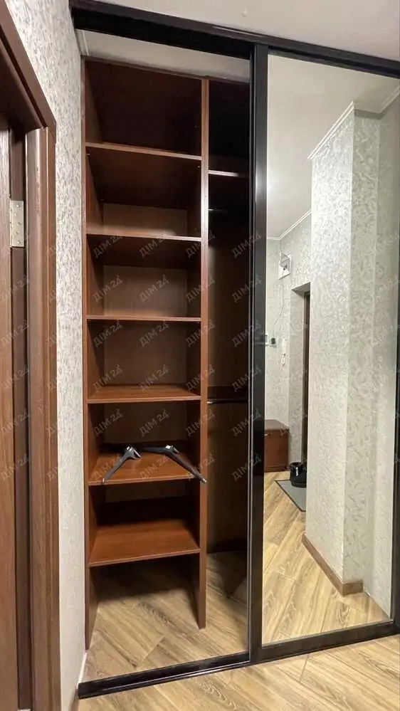 Трикімнатна квартира на Розсошенцях в ЖК Садовий | Приват житло