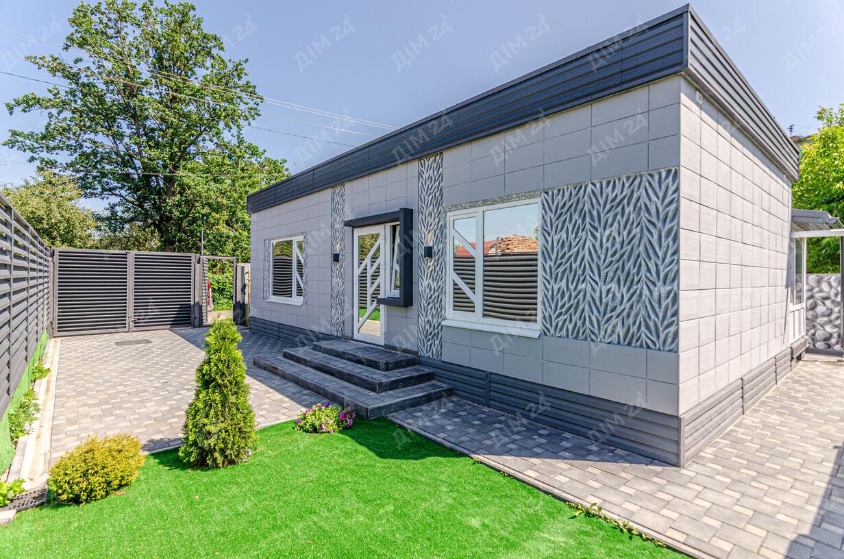 Новиий будинок в районі вулиці Лялі Убийвовк! | Приват житло