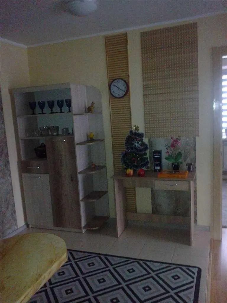 Шикарна квартира 100 м2  в місті  Карлівка | Приват житло