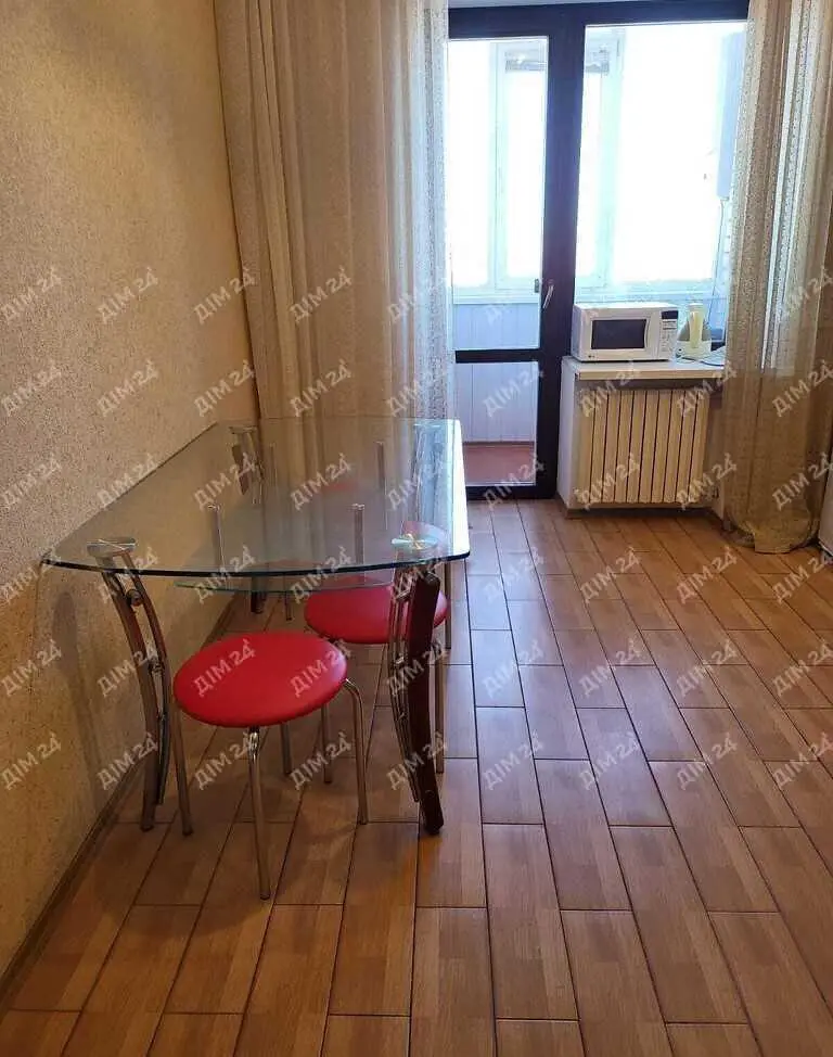 Трикімнатна квартира в центрі міста | Приват житло