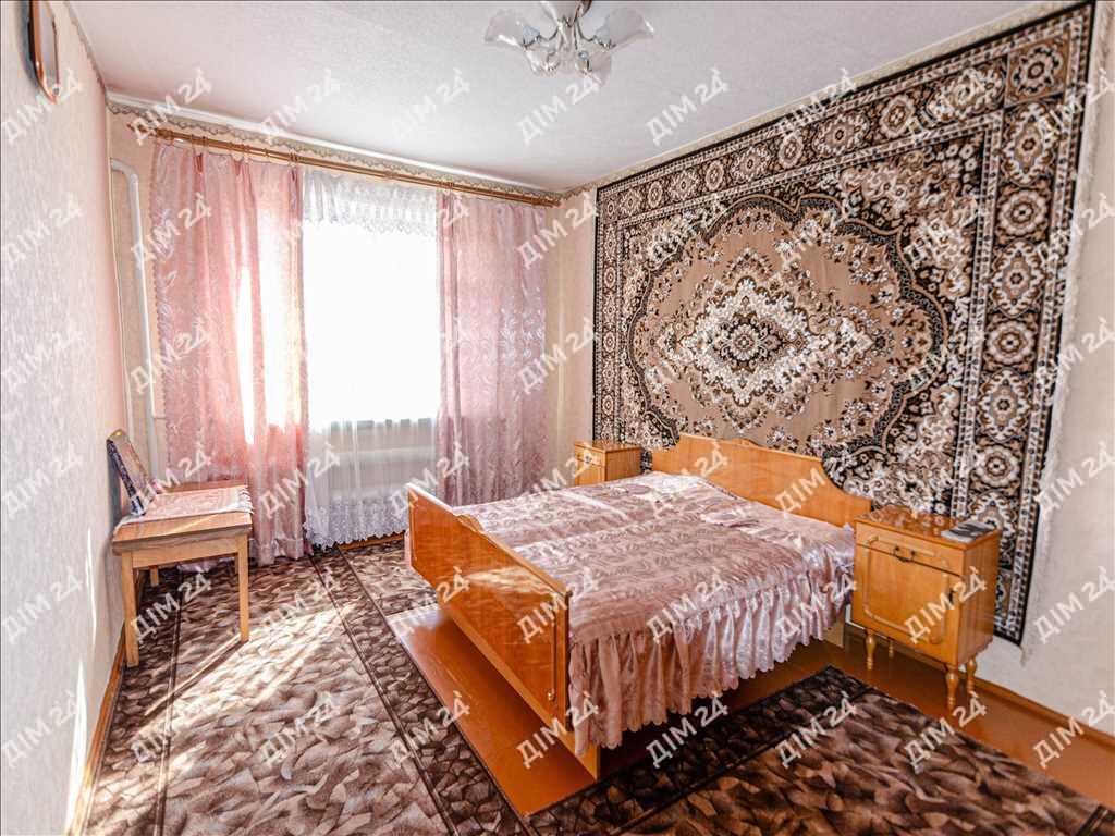 Будинок з господарськими спорудами у Решетилівці | Приват житло