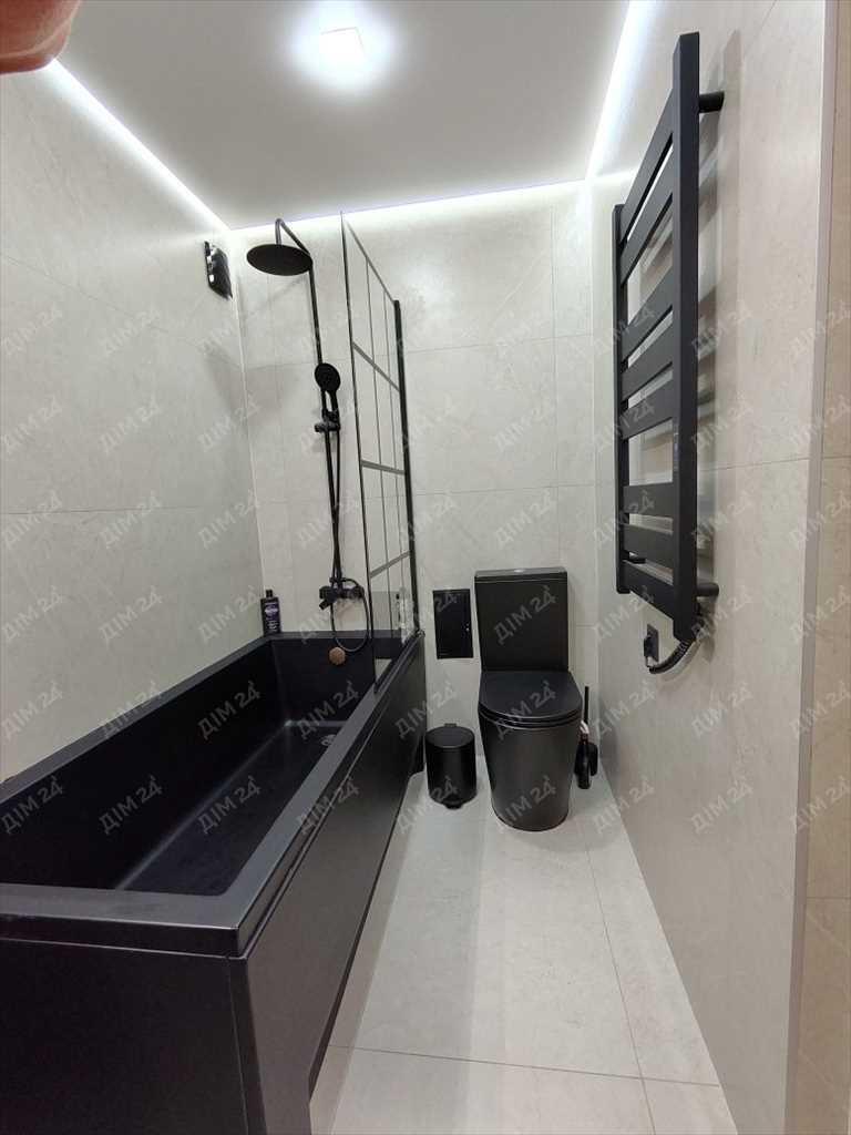 Однокімнатна квартира в новобудові з ремонтом | Приват житло