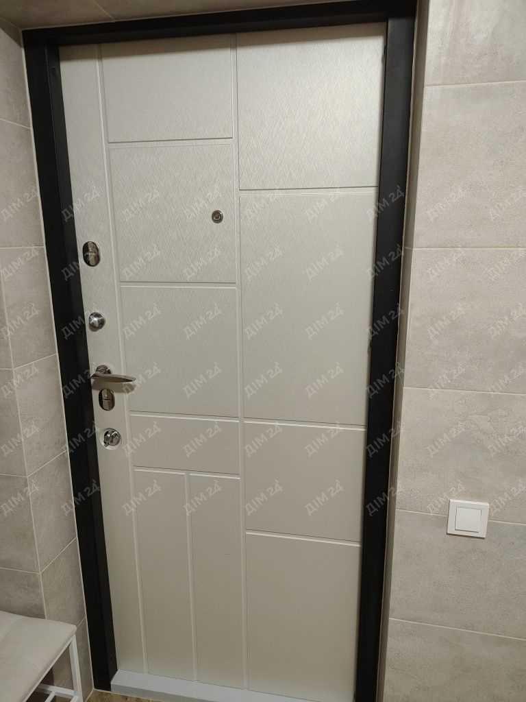 Однокімнатна квартира в новобудові з ремонтом | Приват житло